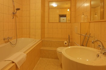 Enjoy Inn