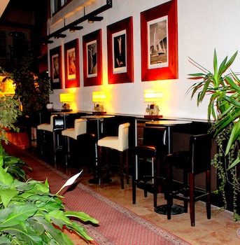 Enjoy Inn