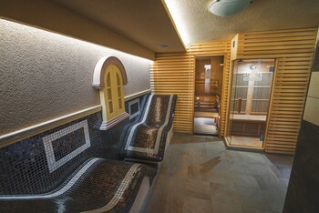 Arkada Hotel