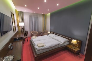 Arkada Hotel