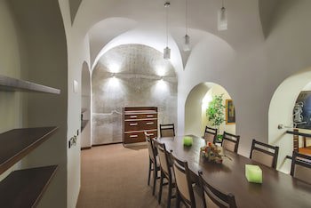 Arkada Hotel
