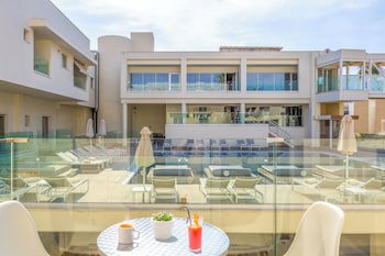 Melpo Antia Hotel & Suites galeri fotoğrafı