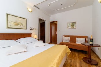 Hotel Sikaa