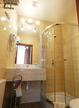 Aparthotel Adler