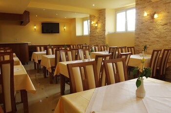 Aparthotel Adler
