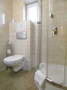Aparthotel Adler