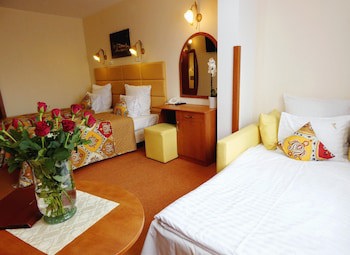 Aparthotel Adler