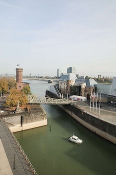 artotel Cologne powered by Radisson Hotels galeri fotoğrafı