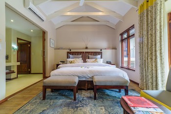 Casterbridge Hollow Boutique Hotel