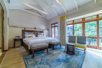 Casterbridge Hollow Boutique Hotel