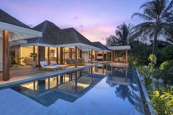 Anantara Kihavah Maldives Villas
