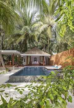Anantara Kihavah Maldives Villas