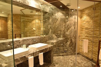Brightland Resort & Spa