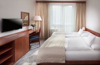 Pinia Hotel & Resort