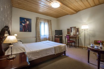 Dias Hotel