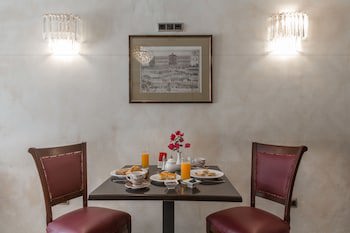 Dias Hotel
