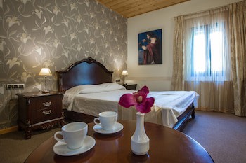Dias Hotel