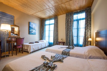 Dias Hotel