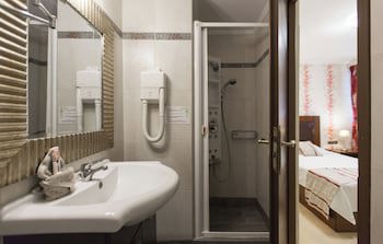 Dias Hotel