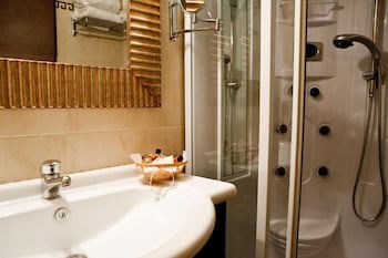 Dias Hotel