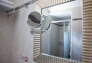 Dias Hotel