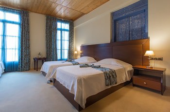 Dias Hotel