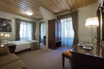 Dias Hotel
