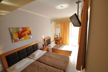 Parthenon Hotel fotoğrafı