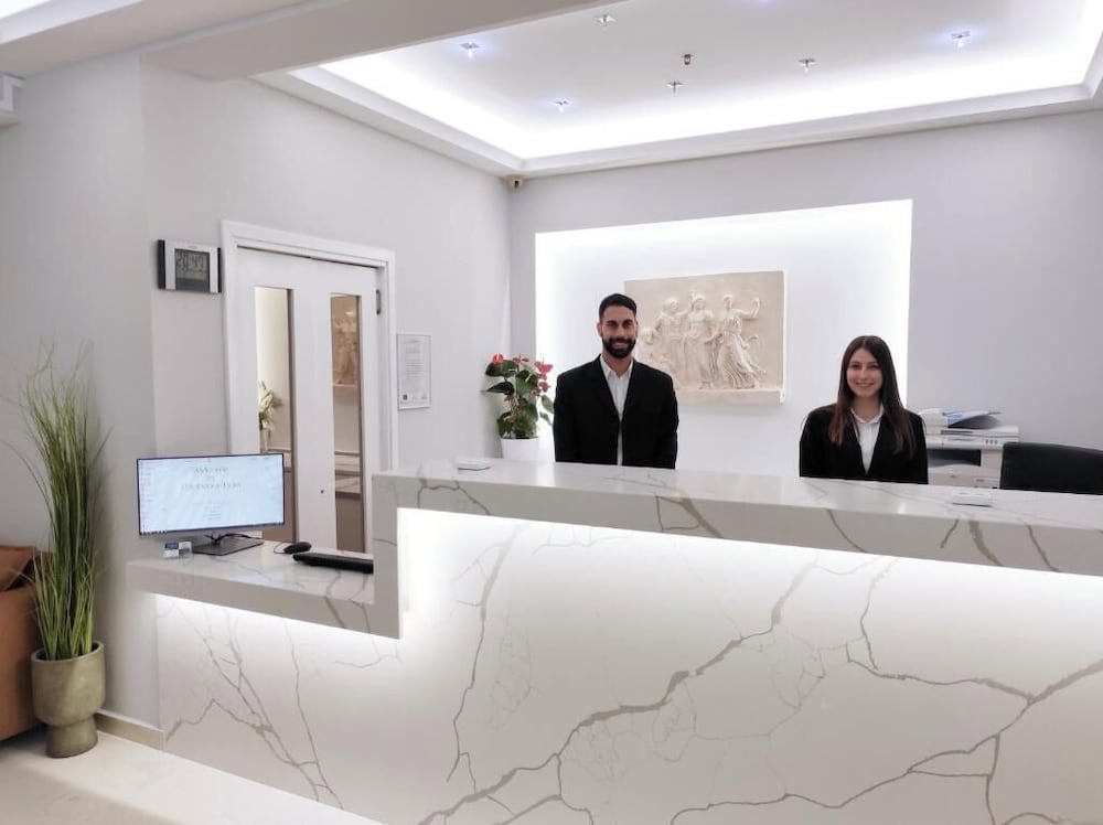 Parthenon Hotel