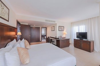 Crowne Plaza Hotel Antalya by IHG galeri fotoğrafı