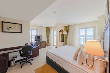 Crowne Plaza Hotel Antalya by IHG galeri fotoğrafı