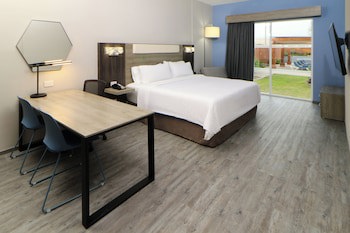 Holiday Inn Express Manzanillo, An Ihg Hotel