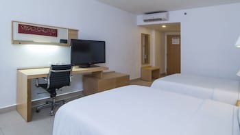 Holiday Inn Express Manzanillo, An Ihg Hotel
