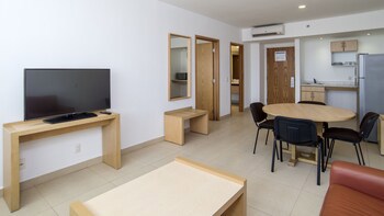 Holiday Inn Express Manzanillo, An Ihg Hotel