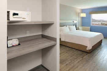 Holiday Inn Express Manzanillo, An Ihg Hotel