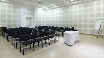 Holiday Inn Express Manzanillo, An Ihg Hotel