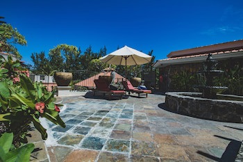 Aanari Hotel And Spa