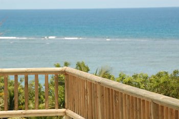 Aanari Hotel And Spa