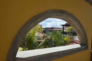 Aanari Hotel And Spa