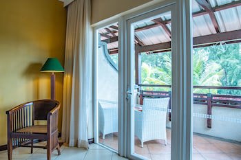 Aanari Hotel And Spa