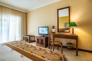 Aanari Hotel And Spa