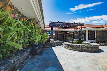 Aanari Hotel And Spa