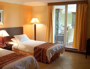 Aanari Hotel And Spa