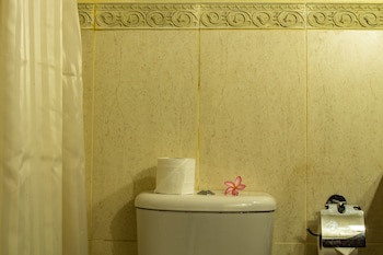 Aanari Hotel And Spa