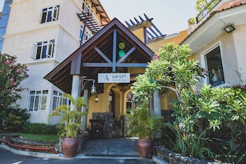 Aanari Hotel And Spa