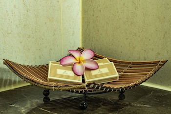 Aanari Hotel And Spa