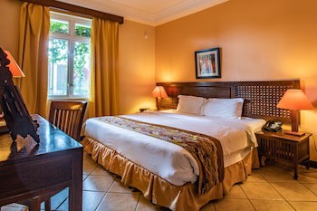 Aanari Hotel And Spa