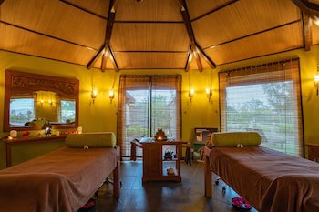 Aanari Hotel And Spa