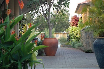 Aanari Hotel And Spa