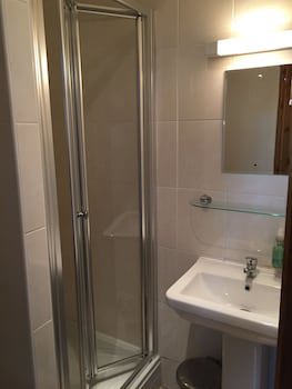 Edinburghhouse Hotel